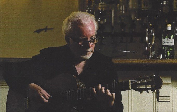 Dave Richards performing "Dengke Road"